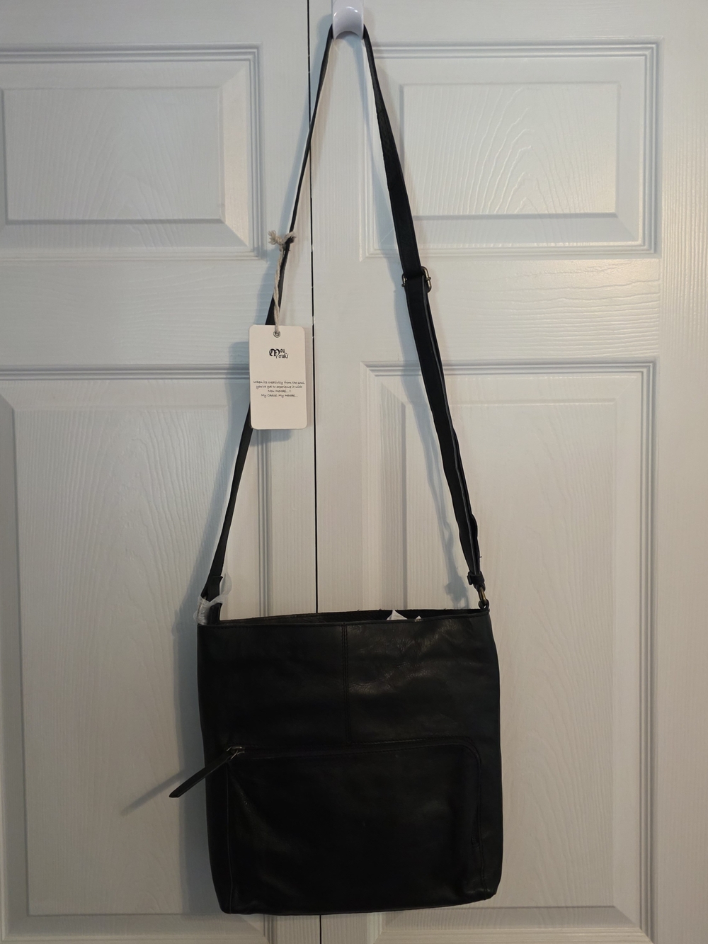 Minimal Black Leather Crossbody Bag with Front Zip Pocket New Y2k